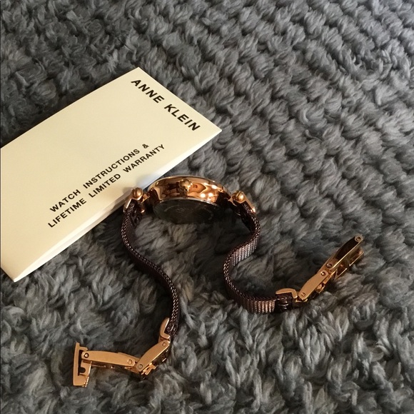 Watch - Picture 4 of 7